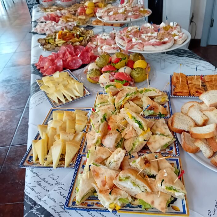 porzione di buffet per feste di laurea a pisa